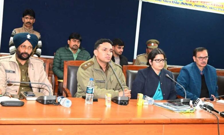 Haldwani violence: जिलाधिकारी और एसएसपी ने बुलाई पीस कमेटी की बैठक, कह दी दो टूक