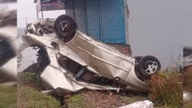 देहरादून में तेज रफ्तार कार पलटने से दो युवकों की दर्दनाक मौत