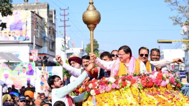 मुख्यमंत्री बाजपुर में आयोजित रोड शो में हुए शामिल, जन समूह का जताया आभार