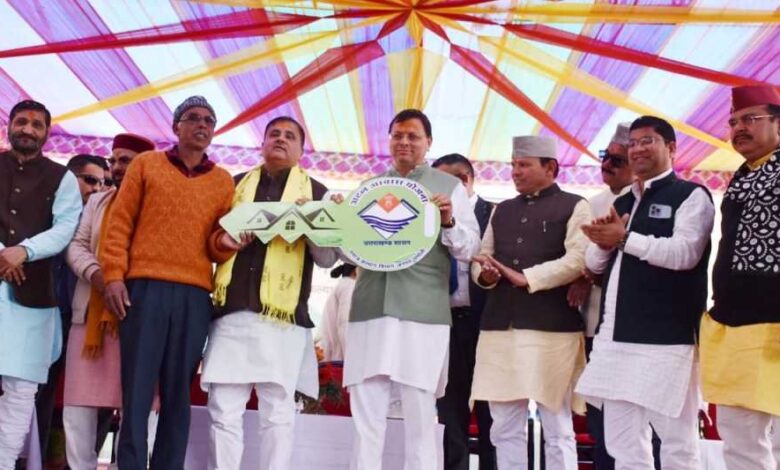 मुख्यमंत्री धामी ने गोपेश्वर में आयोजित लाभार्थी सम्मान समारोह में किया प्रतिभाग