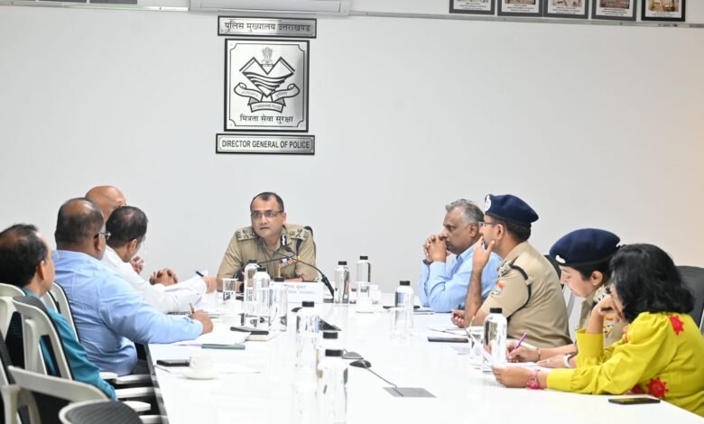 DGP ने विगत वर्ष बजट का बेहतर उपयोग करने के लिए अधिकारियों को दी शुभकामनाएं DGP ने विगत वर्ष बजट का बेहतर उपयोग करने के लिए अधिकारियों को दी शुभकामनाएं