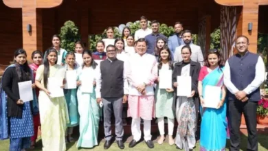 मुख्यमंत्री धामी ने 27 अभ्यर्थियों को दिए नियुक्ति पत्र