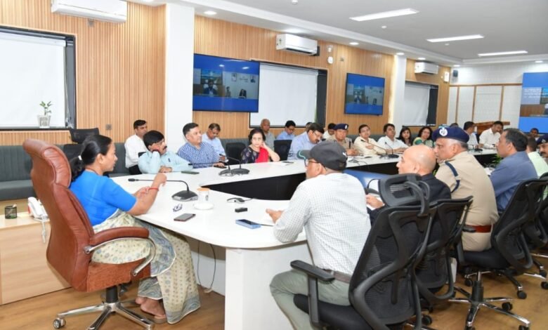 CS राधा रतूड़ी ने राष्ट्रपति के आगमन से पूर्व संबंधित विभागों को व्यवस्थाएं दुरुस्त करने के दिए निर्देश CS राधा रतूड़ी ने राष्ट्रपति के आगमन से पूर्व संबंधित विभागों को व्यवस्थाएं दुरुस्त करने के दिए निर्देश