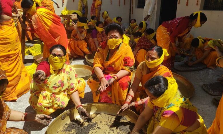 तेल पिरोने की रस्म हुई संपन्न