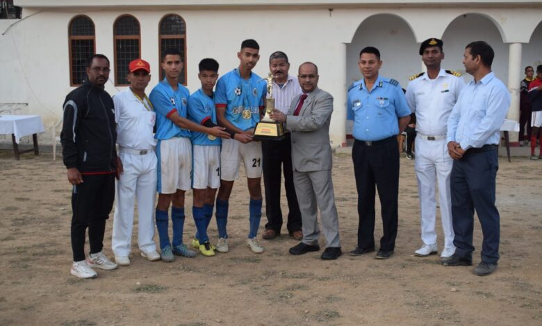 स्कूलों की टीमों ने किया शानदार प्रदर्शन