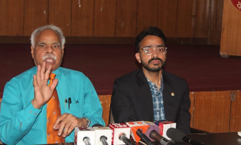 निःशुल्क जन जागरूकता व्याख्यानों का आयोजन : डॉ. संजय