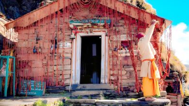 18 मई को खुलेंगे चतुर्थ केदार रुद्रनाथ महादेव मंदिर के कपाट 18 मई को खुलेंगे चतुर्थ केदार रुद्रनाथ महादेव मंदिर के कपाट