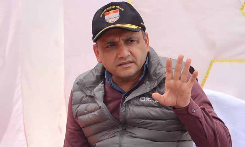 सुरक्षित चारधाम यात्रा के दृष्टिगत पुलिस महानिदेशक ने जारी किये आवश्यक दिशा-निर्देश सुरक्षित चारधाम यात्रा के दृष्टिगत पुलिस महानिदेशक ने जारी किये आवश्यक दिशा-निर्देश