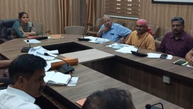 दून स्कूल से बिंदाल पुल तक सड़क चौड़ीकरण कार्यों के सम्बन्ध में चर्चा