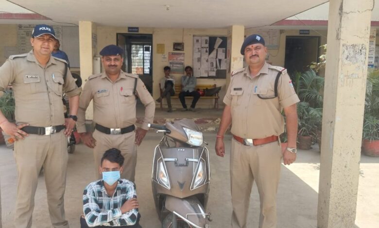 वाहन चोर चढा दून पुलिस के हत्थे