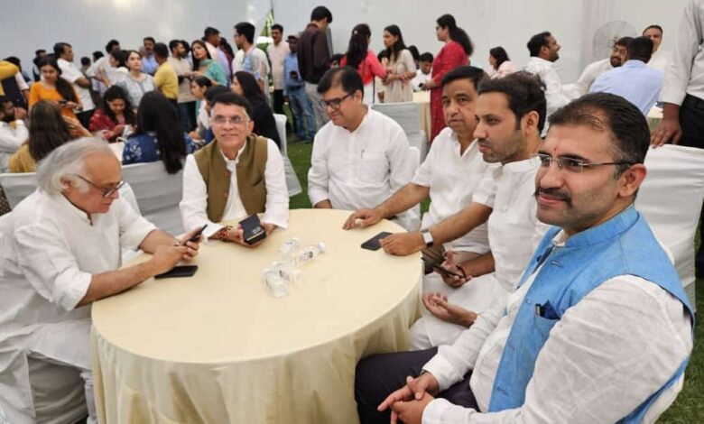 लोकसभा चुनाव के अनुभवों पर चर्चा