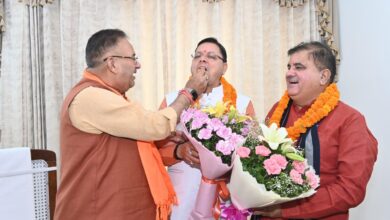 कृषि मंत्री ने तीसरी बार देवभूमि उत्तराखंड में जीत पर दी बधाई कृषि मंत्री ने तीसरी बार देवभूमि उत्तराखंड में जीत पर दी बधाई