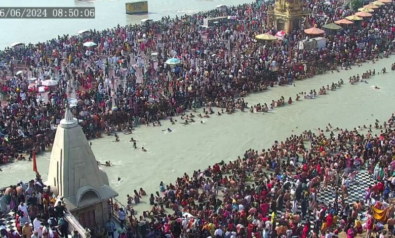 गंगा दशहरा पर्व पर हरिद्वार में अपार भीड़ ने तोड़ दिये सारे रिकॉर्ड
