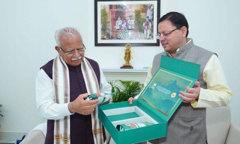 सीएम ने की केंद्रीय विद्युत मंत्री खट्टर से मुलाकात