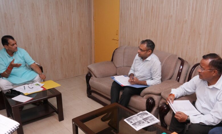 सख्त निर्देश : वर्षाकाल के दौरान किसी भी स्थिति में अपना फोन ऑन रखें अधिकारी