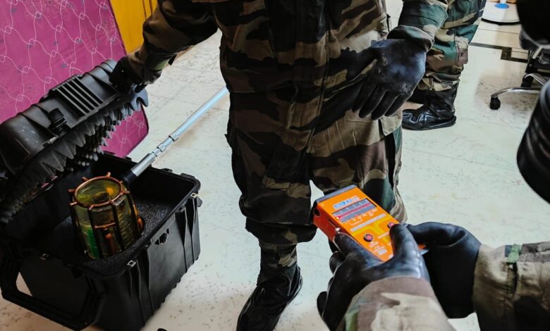 राजधानी देहरादून में रेडियोएक्टिव उपकरण मिलने से मची हुई हलचल राजधानी देहरादून में रेडियोएक्टिव उपकरण मिलने से मची हुई हलचल