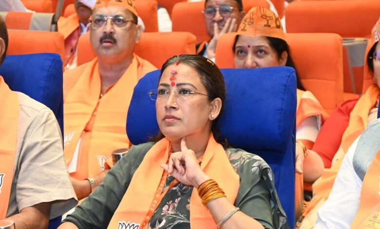 खिलाड़ियों को आवागमन के लिए मिलेगी एसी बस की सुविधा