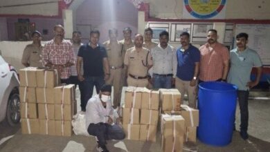 नकली शराब बनाने की फैक्ट्री का भंडाफोड़, एक गिरफ्तार, एक फरार