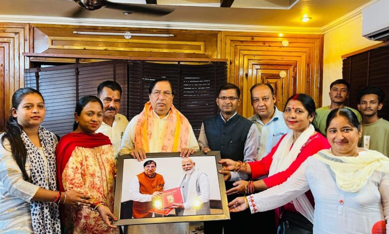 विभिन्न सामाजिक संगठनों ने किया राज्यसभा सांसद का अभिनंदन विभिन्न सामाजिक संगठनों ने किया राज्यसभा सांसद का अभिनंदन