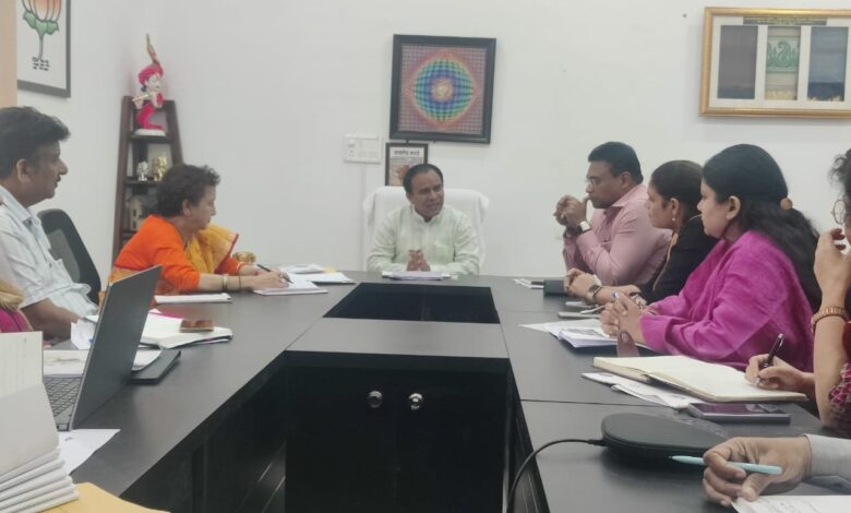 सूबे में चिकित्सा सेवाओं का होगा विस्तारः डॉ. धन सिंह रावत सूबे में चिकित्सा सेवाओं का होगा विस्तारः डॉ. धन सिंह रावत