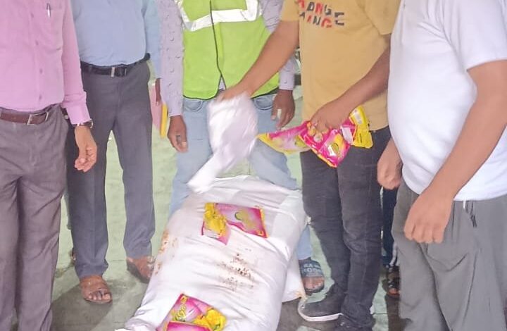 जिलाधिकारी ने सिंगल यूज प्लाटिक  के विरूद्ध चलाया अभियान