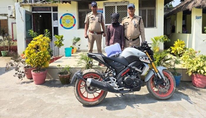 नाबालिग युवती पर फायर झोंकने वाला गिरफ्तार