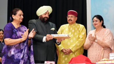 विश्व खाद्य दिवस के अवसर पर राजभवन में आयोजित हुआ कार्यक्रम विश्व खाद्य दिवस के अवसर पर राजभवन में आयोजित हुआ कार्यक्रम