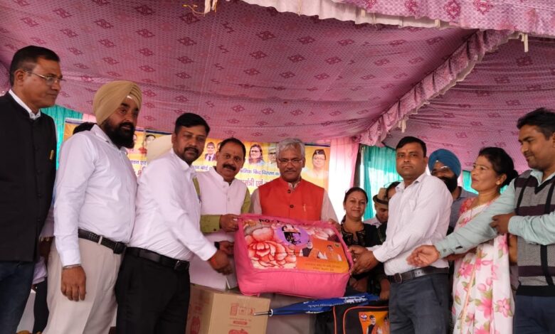 श्रमिक हमारे विश्वकर्मा- त्रिवेंद्र सिंह रावत श्रमिक हमारे विश्वकर्मा- त्रिवेंद्र सिंह रावत