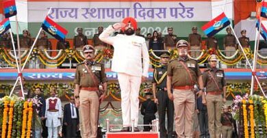 प्रधानमंत्री ने हमसे जो नौ आग्रह किए हैं वह हमारे लिए नौ संकल्पों के समान : राज्यपाल प्रधानमंत्री ने हमसे जो नौ आग्रह किए हैं वह हमारे लिए नौ संकल्पों के समान : राज्यपाल