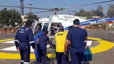 घायलों को एयर लिफ्ट कर पहुंचाया जा रहा एम्स ऋषिकेश घायलों को एयर लिफ्ट कर पहुंचाया जा रहा एम्स ऋषिकेश