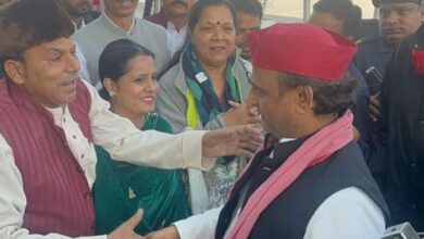 समाजवादी पार्टी के राष्ट्रीय अध्यक्ष अखिलेश यादव का किया भव्य स्वागत समाजवादी पार्टी के राष्ट्रीय अध्यक्ष अखिलेश यादव का किया भव्य स्वागत