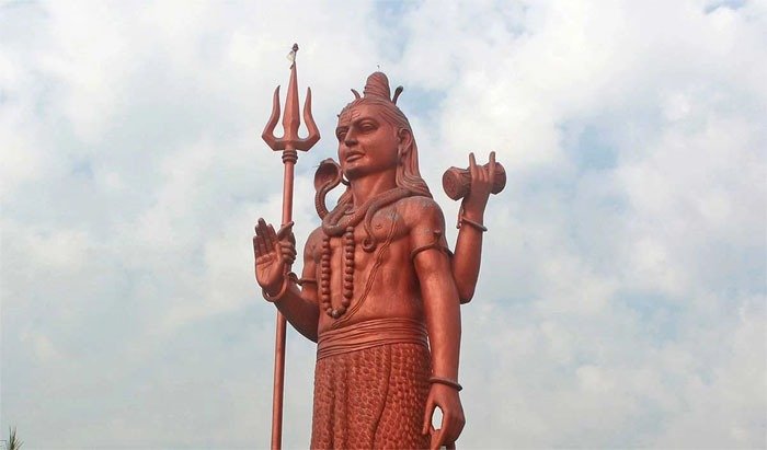 महादेव के व्यक्तित्व से सीखें कैसे लाएं संतुलन महादेव के व्यक्तित्व से सीखें कैसे लाएं संतुलन