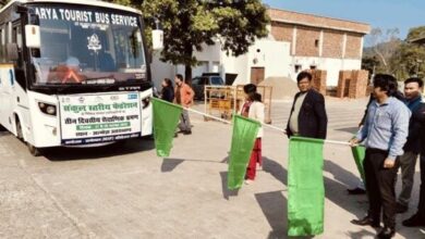 मुख्य विकास अधिकारी ने तीन दिवसीय शैक्षिक भ्रमण पर किया रवाना