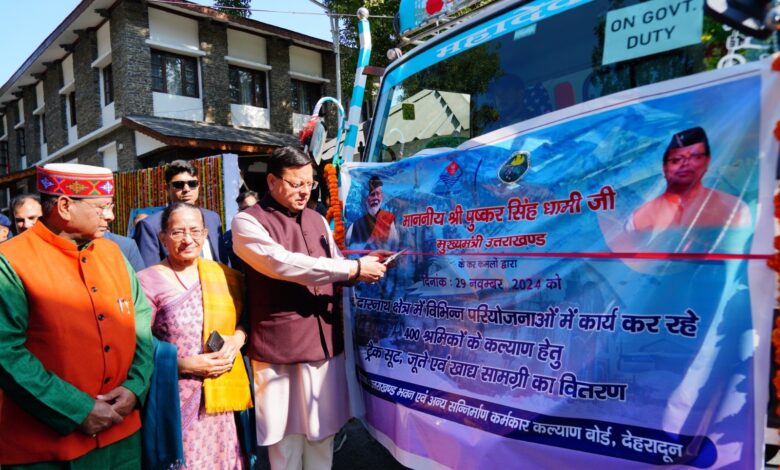 मुख्यमंत्री ने किया प्रदेश में 168 पालना केंद्रों का उद्घाटन