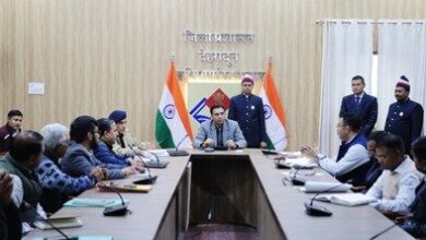 रेखीय विभागों की नही सुनी डीएम ने कोई तकरीर रेखीय विभागों की नही सुनी डीएम ने कोई तकरीर