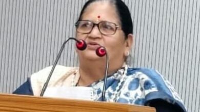 श्रीमती विनोद उनियाल ने पेश की मेयर टिकट के लिये प्रबल दावेदारी श्रीमती विनोद उनियाल ने पेश की मेयर टिकट के लिये प्रबल दावेदारी