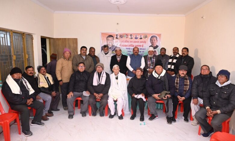भारूवाला ग्रांट वार्ड 79 में कांग्रेस ने किया बैठक का आयोजन, पूर्व मुख्यमंत्री हरीश रावत ने की शिरकत