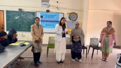 आश्रम के बच्चों ने किया जनमानस को जागरूक