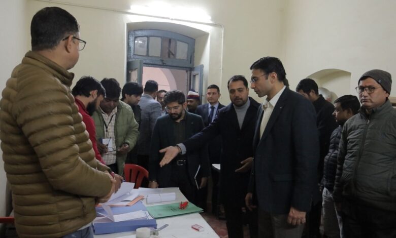 जिलाधिकारी ने किया स्ट्रांगरूम मतगणना स्थल का निरीक्षण जिलाधिकारी ने किया स्ट्रांगरूम मतगणना स्थल का निरीक्षण