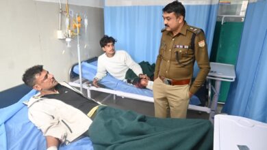 पुलिस की गौ तस्करों से मुठभेड़, दो तस्कर गोली लगने से घायल