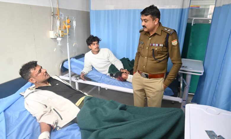 पुलिस की गौ तस्करों से मुठभेड़, दो तस्कर गोली लगने से घायल