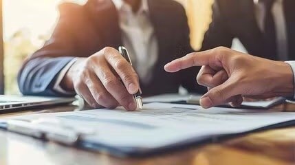 निर्वाचन आयोग सख्त…सात विभागों को भेजा आचार संहिता उल्लंघन का नोटिस