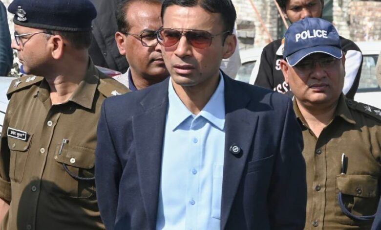 कौशल शिक्षा देने के लिये डीएम ने उठाया बीड़ा कौशल शिक्षा देने के लिये डीएम ने उठाया बीड़ा