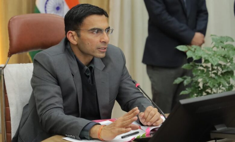 सरकारी स्कूल में नहीं बैठेगा अब कोई बच्चा जमीन पर हुडको ने किया फर्नीचर निर्माण शुरू सरकारी स्कूल में नहीं बैठेगा अब कोई बच्चा जमीन पर हुडको ने किया फर्नीचर निर्माण शुरू