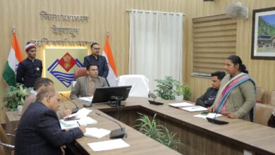 आखिर डीएम ने फिर लिया  जनभावना के पक्ष में सख्त  डिसिजन,