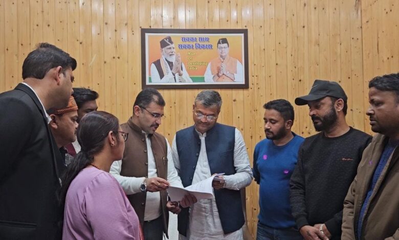 कांग्रेस प्रतिनिधिमंडल ने सौपा नवनिर्वाचित मेयर को ज्ञापन कांग्रेस प्रतिनिधिमंडल ने सौपा नवनिर्वाचित मेयर को ज्ञापन