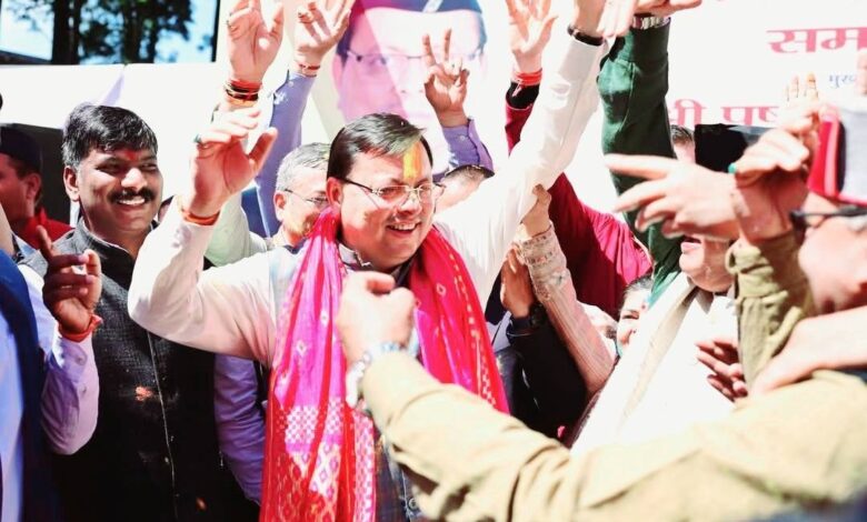 होली के गीतों पर खूब थिरके मुख्यमंत्री