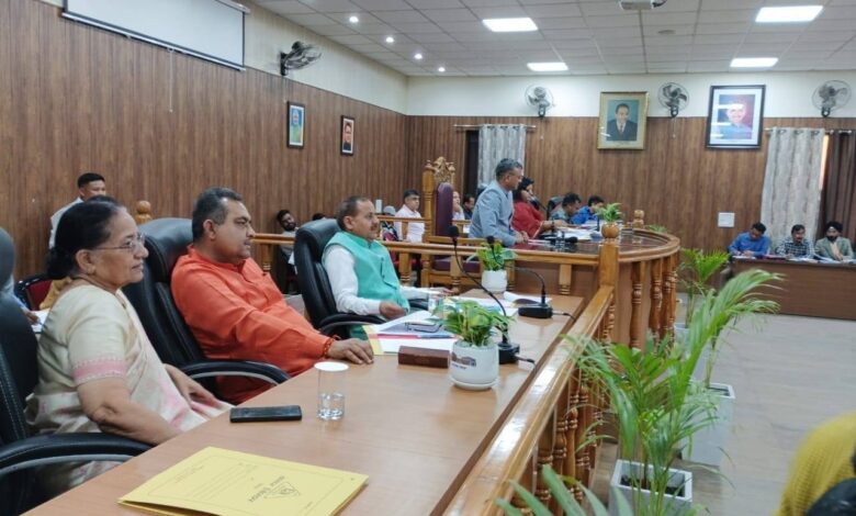 नगर के समग्र विकास में भागीदार बनना गर्व की बात : सविता कपूर