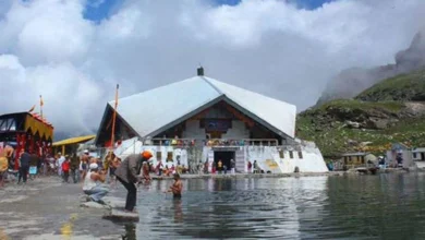 Hemkund Sahib Yatra- हेमकुंड साहिब यात्रा का शुभारंभ: श्रद्धालुओं को मिला इंतजार का फल, आज खुलेंगे हेमकुंड साहिब के कपाट, पंच प्यारों संग पहला जत्था रवाना…