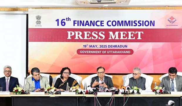 Uttarakhand News: उत्तराखंड की वित्तीय योजनाओं पर मंथन, डॉ.अरविंद पनगढ़िया ने गिनाईं हिमालयी राज्यों की विशेषताएं….